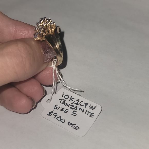 Real Vintage Tanzinite Cluster Ring 10k 1ctWeight Tanzinite Size 5 - Picture 8 of 16